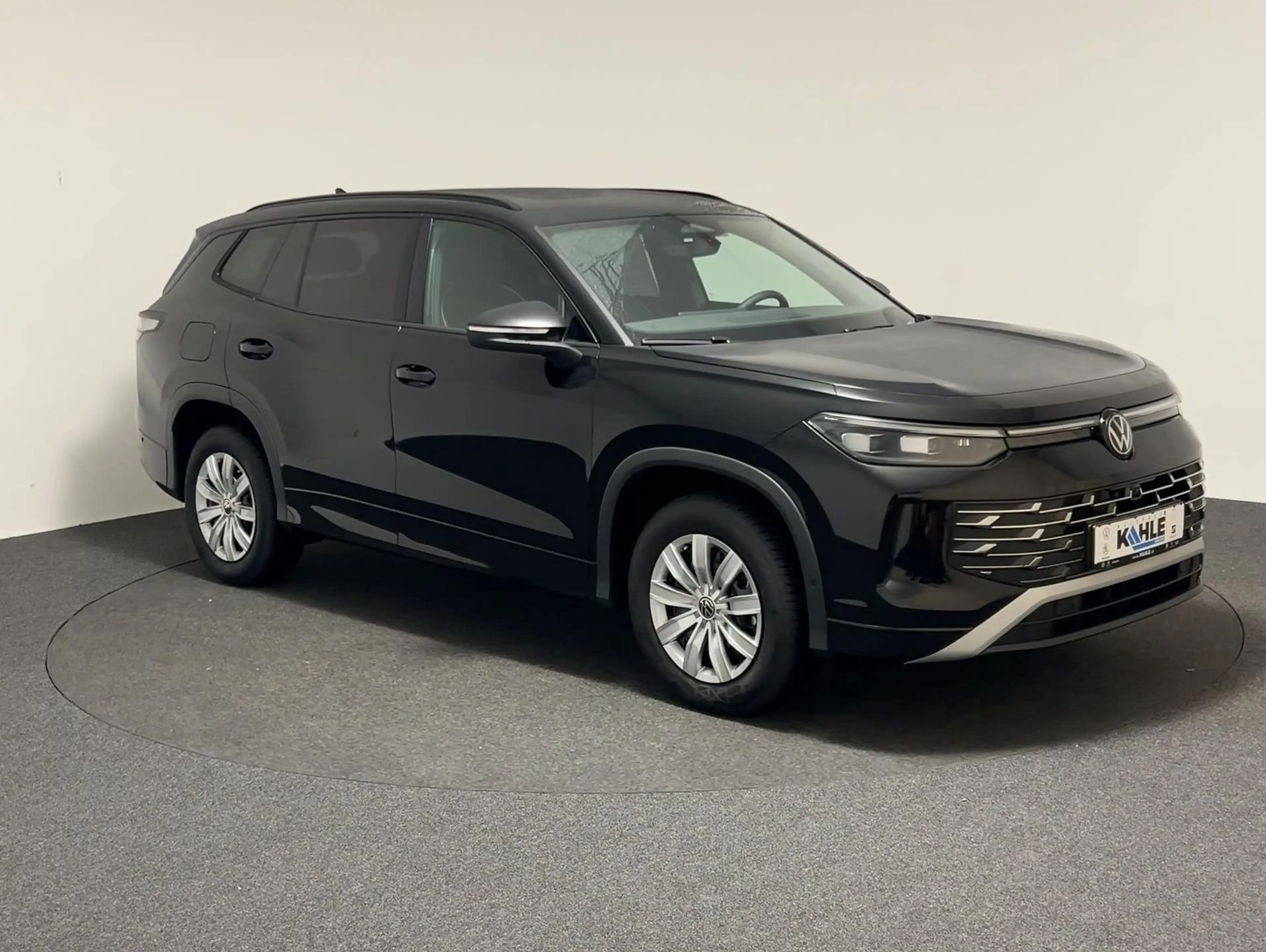 Volkswagen Tayron Elegance 1.5 l eHybrid CarPlay Pano ACC — photo 3