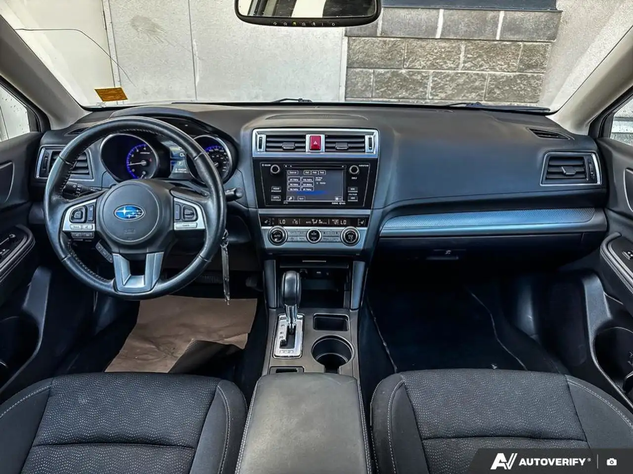 Subaru Legacy снимка Subaru Legacy