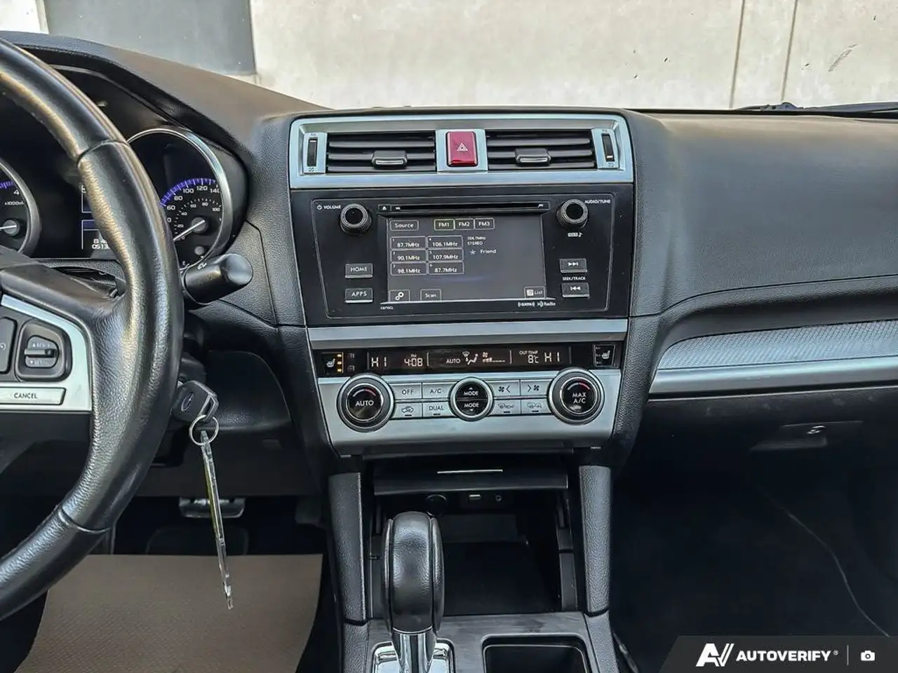 Subaru Legacy photo Subaru Legacy