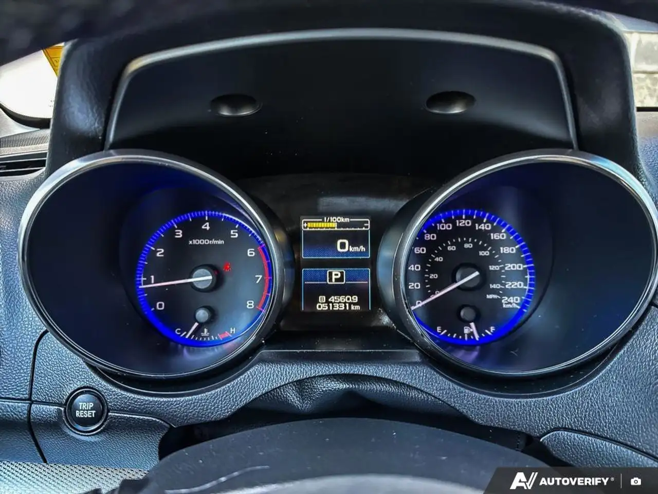 Subaru Legacy снимка Subaru Legacy