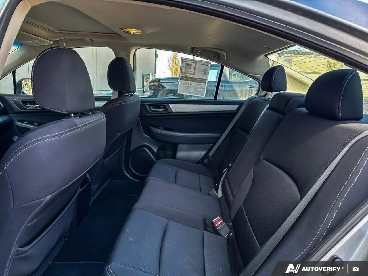 Subaru Legacy снимка Subaru Legacy