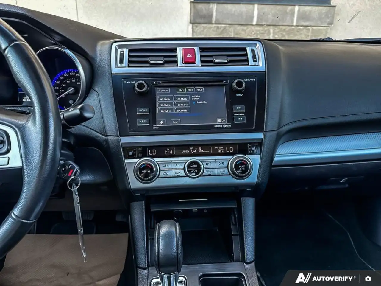 Subaru Legacy снимка Subaru Legacy