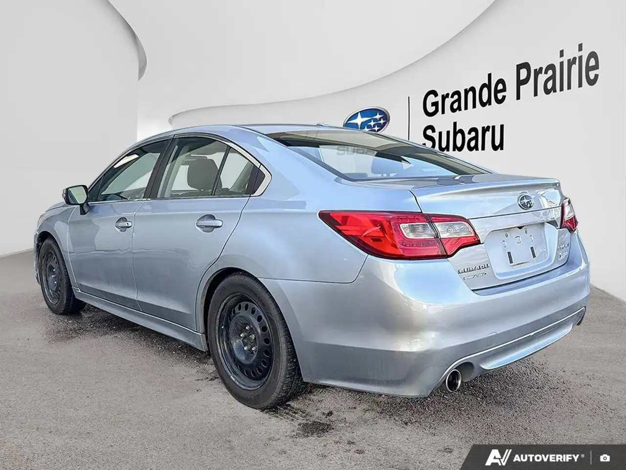 Subaru Legacy photo Subaru Legacy