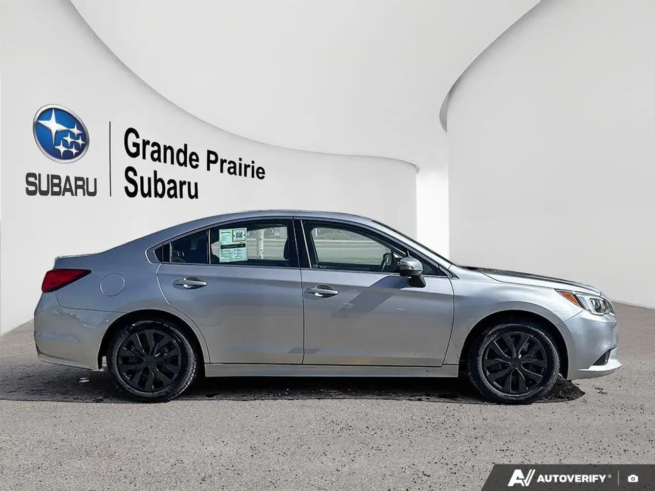 Subaru Legacy снимка Subaru Legacy