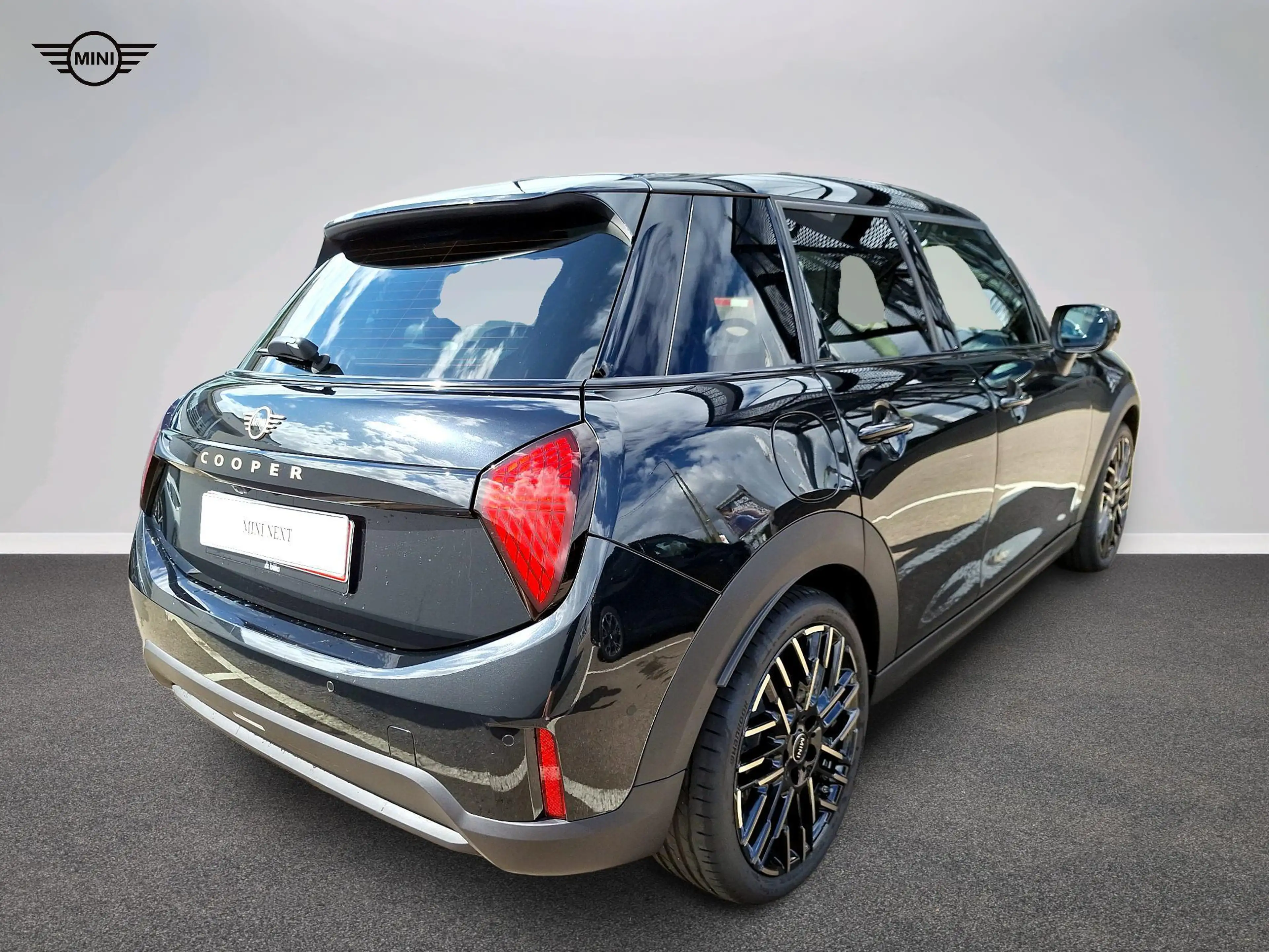 MINI Cooper C Favoured Trim — photo 5