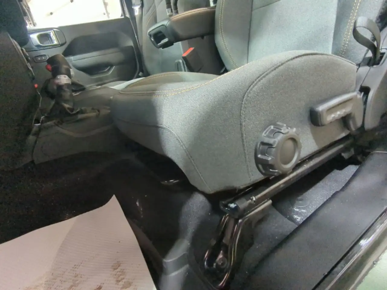 Jeep Wrangler снимка Jeep Wrangler