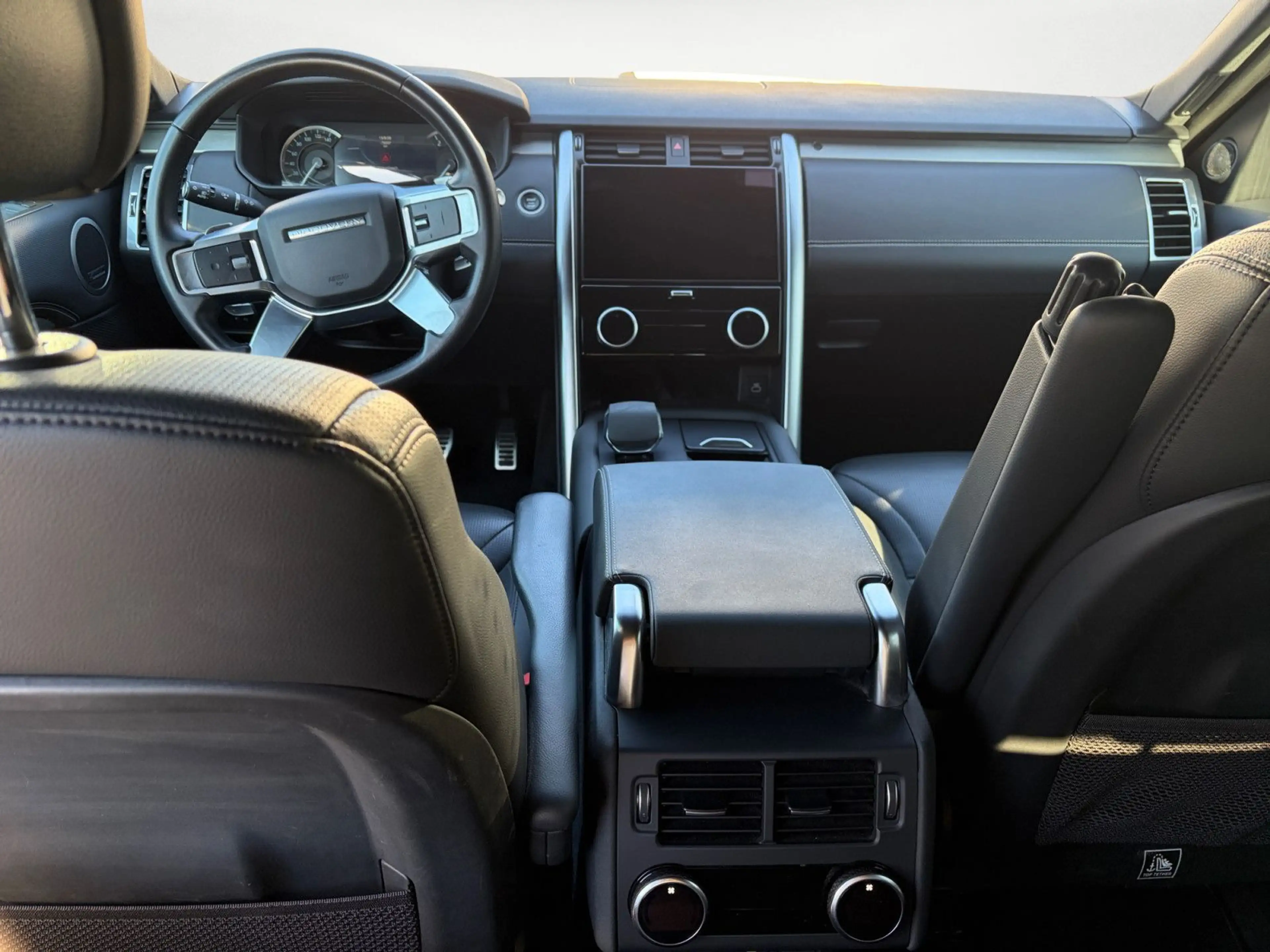 Land Rover Discovery D300 MHEV AWD R-DYNAMIC SE Automatik — photo 14