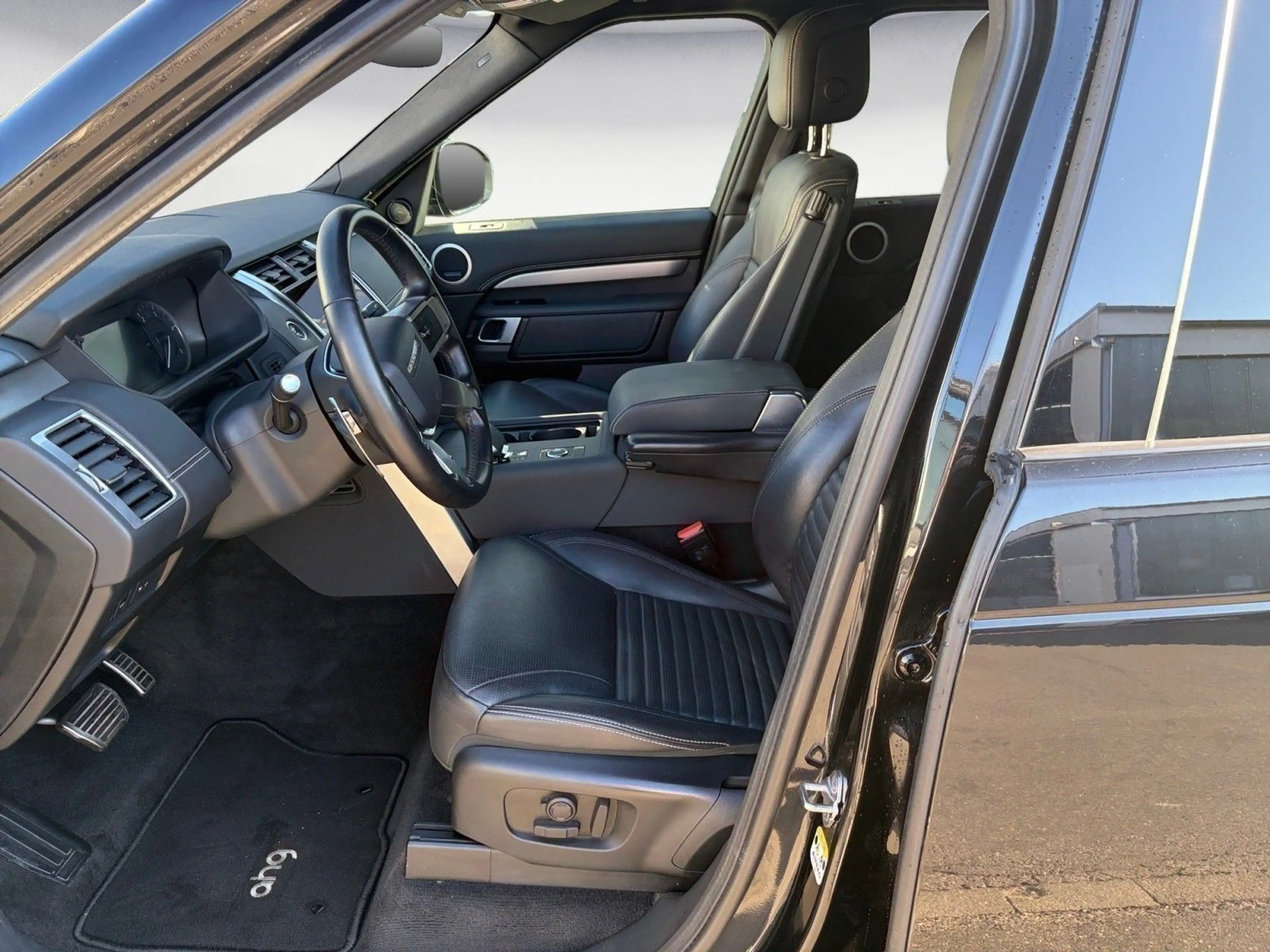 Land Rover Discovery D300 MHEV AWD R-DYNAMIC SE Automatik — photo 12