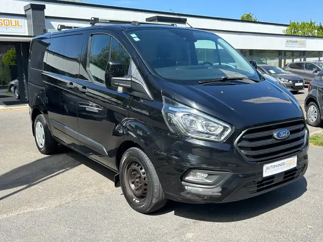 Ford Transit Custom view 2