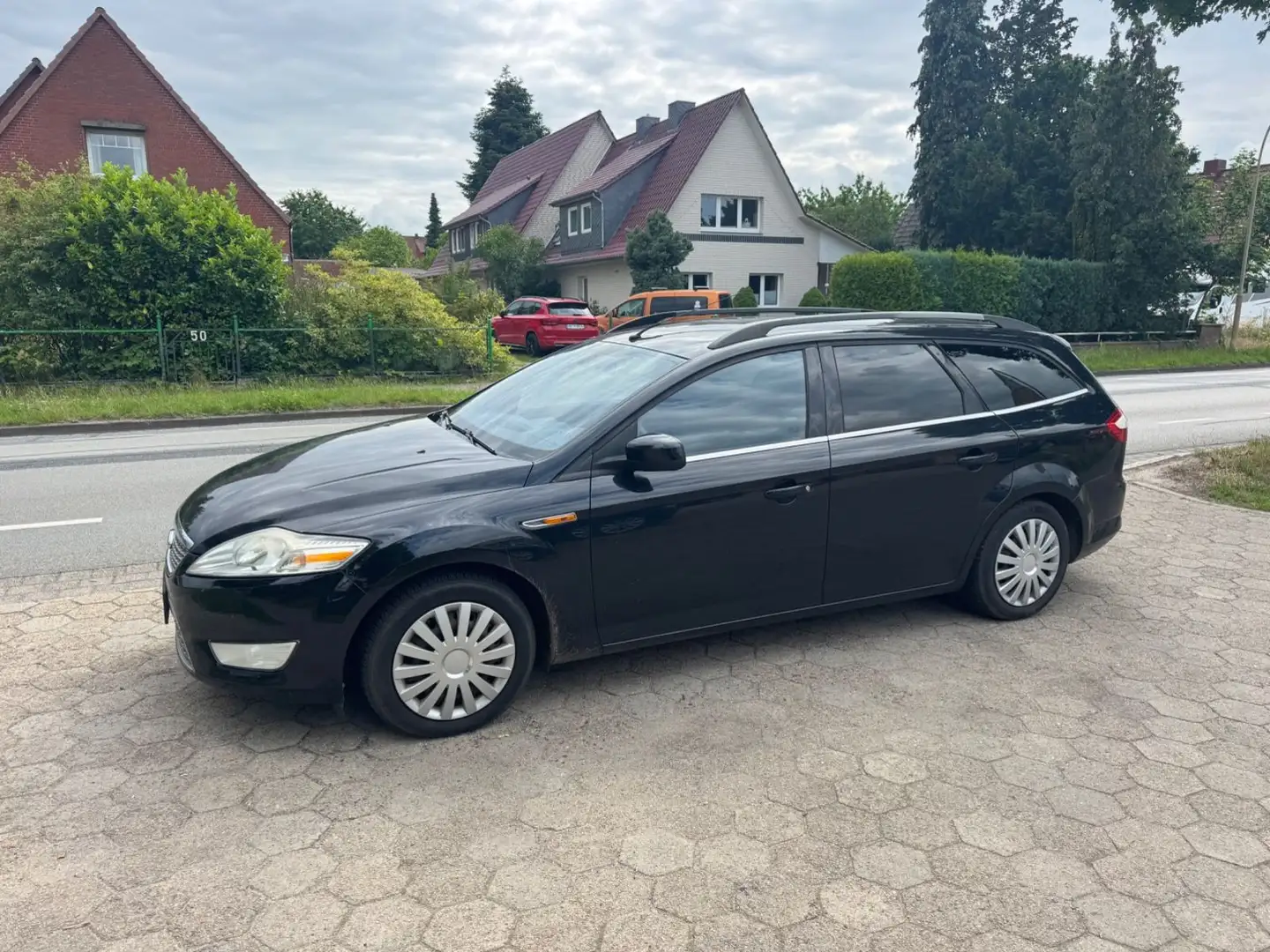 Ford Mondeo 2,0TDCi 103kW Titanium*Automatik*Alu* Nero - 1
