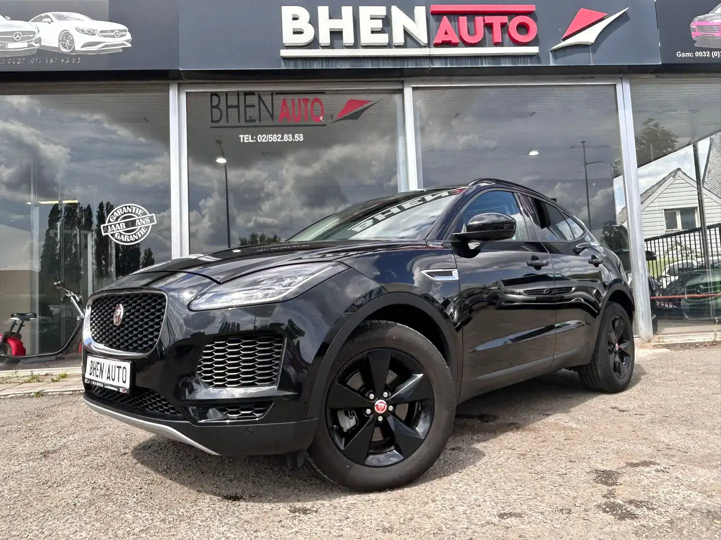 Jaguar E-Pace 2.0 D/CAMERA/NAVI/AIRCO/CARPLAY/GARANTIE 12 MOIS Zwart - 1