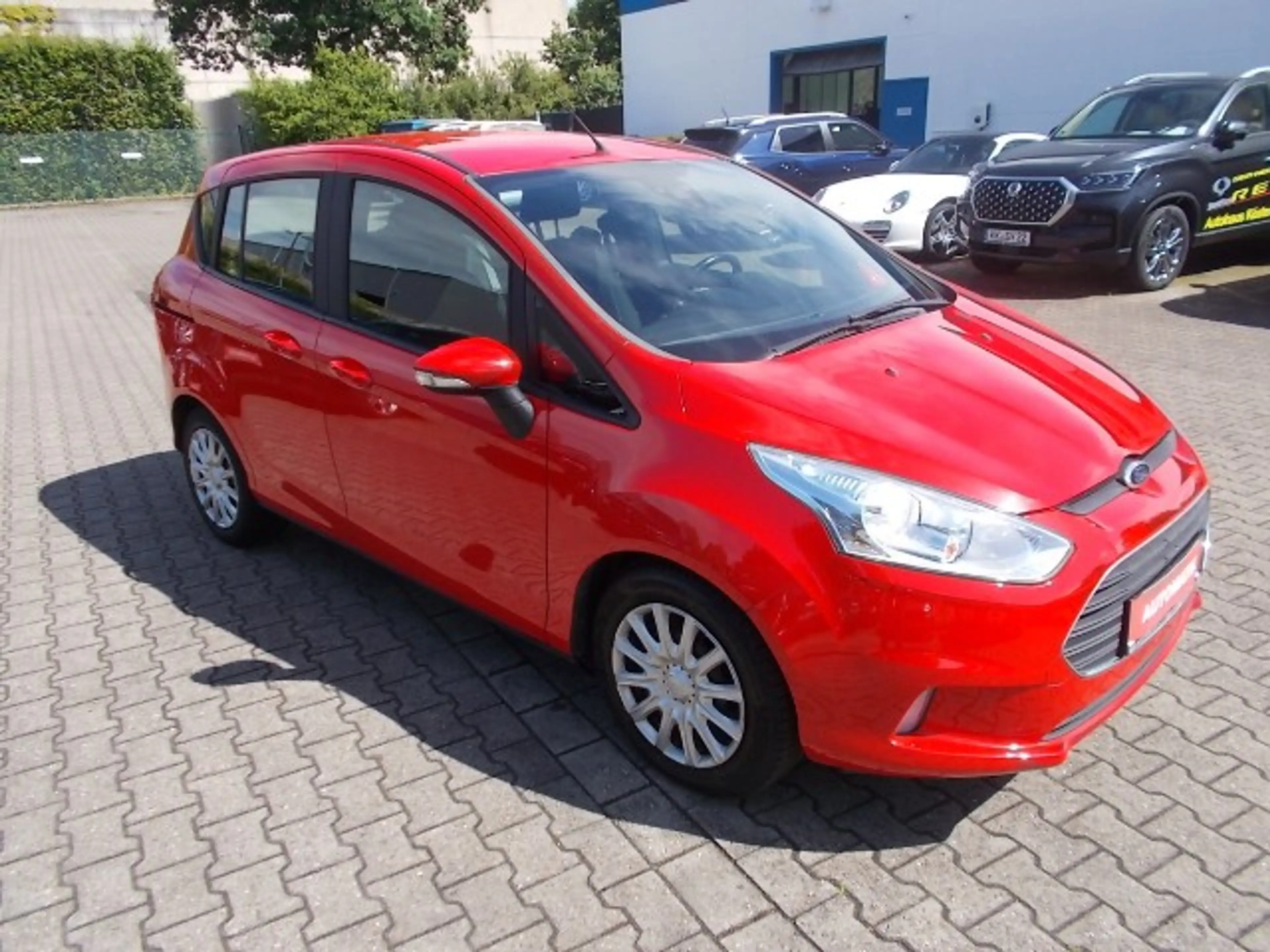 Ford B-Max Trend, Klima, Parksensoren, Radio CD, USB — photo 3