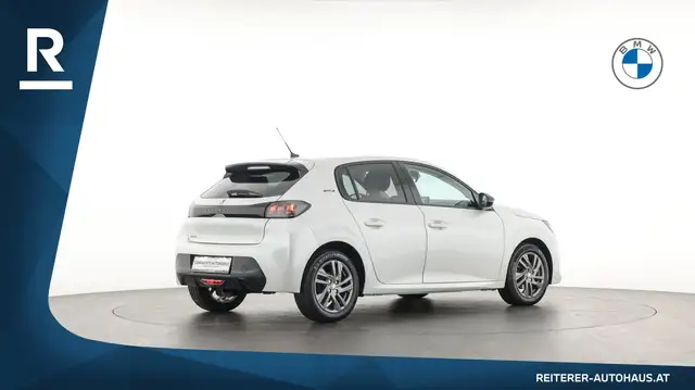 Peugeot 208 view 6