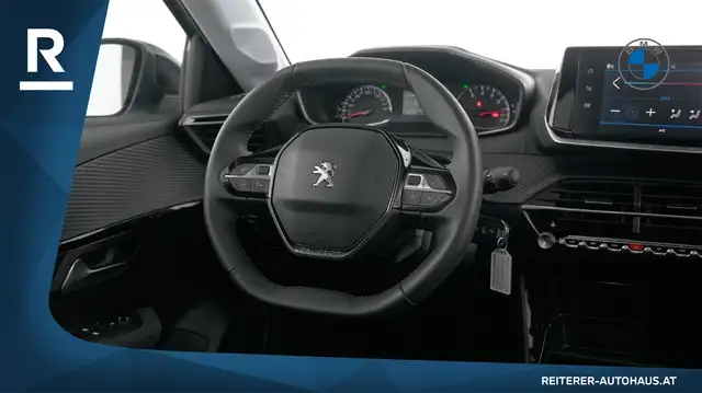 Peugeot 208 view 17