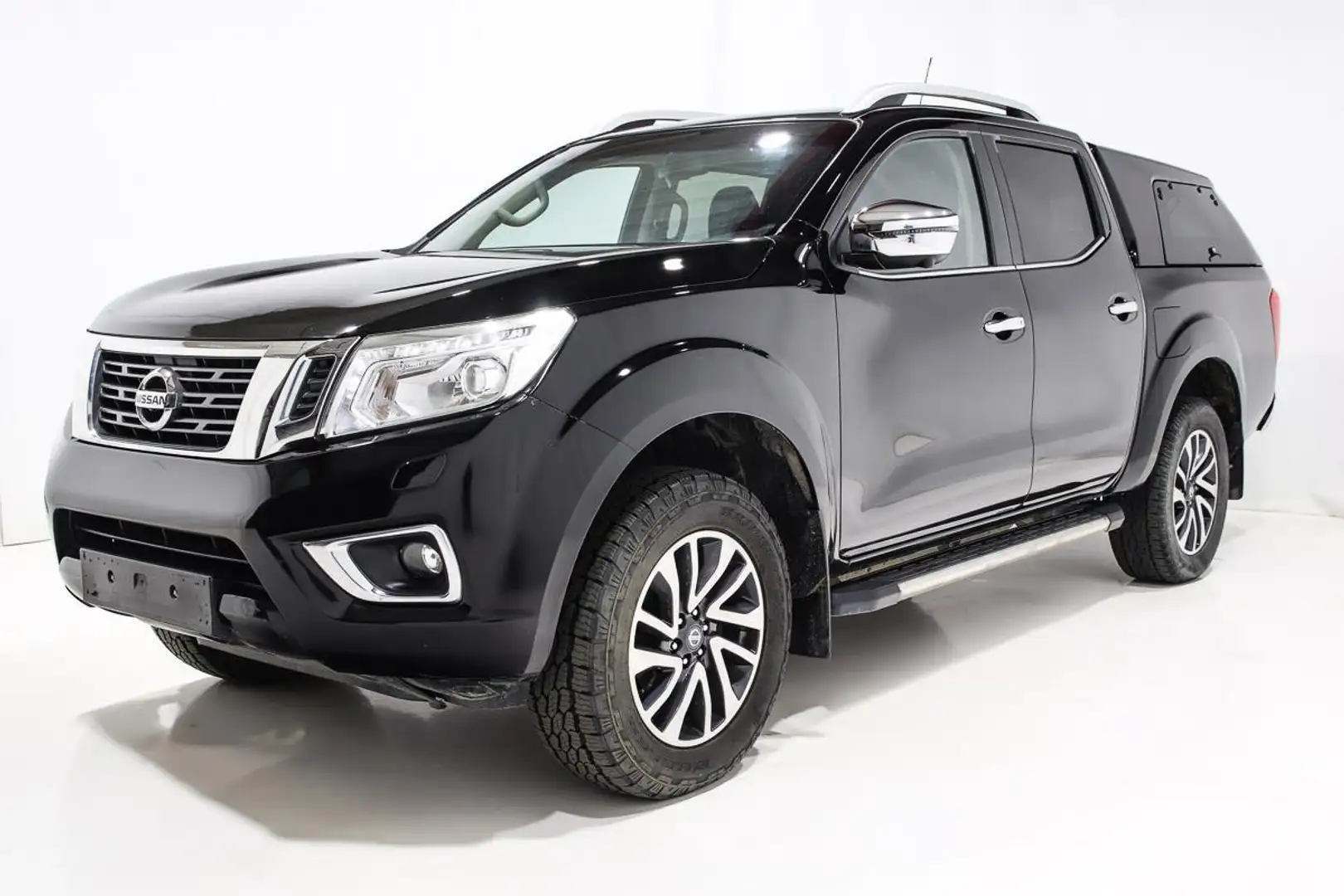 Nissan Navara 2.2 DCI 190 BVA - 4X4 - DB CAB GPS - CAM 360 - ... Zwart - 2