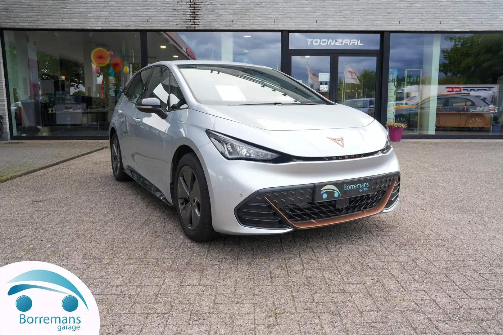 CUPRA Born 62 KWH 150KW Range 424-578/Navi/Carplay/Camera/... Zilver - 1