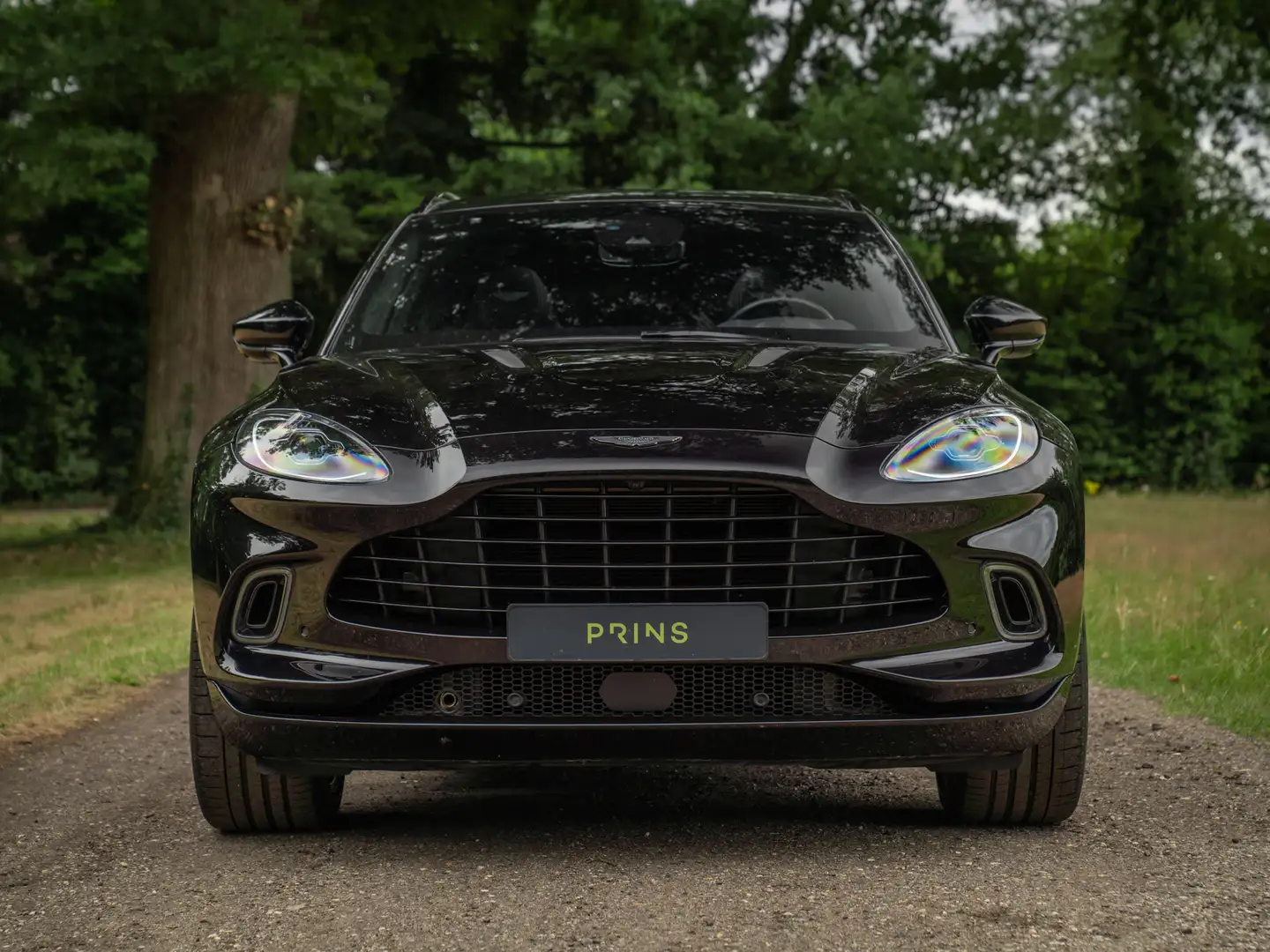 Aston Martin DBX 550 4.0 V8 | Panoramadak | 360 cam | Premium Audio Чорний - 2