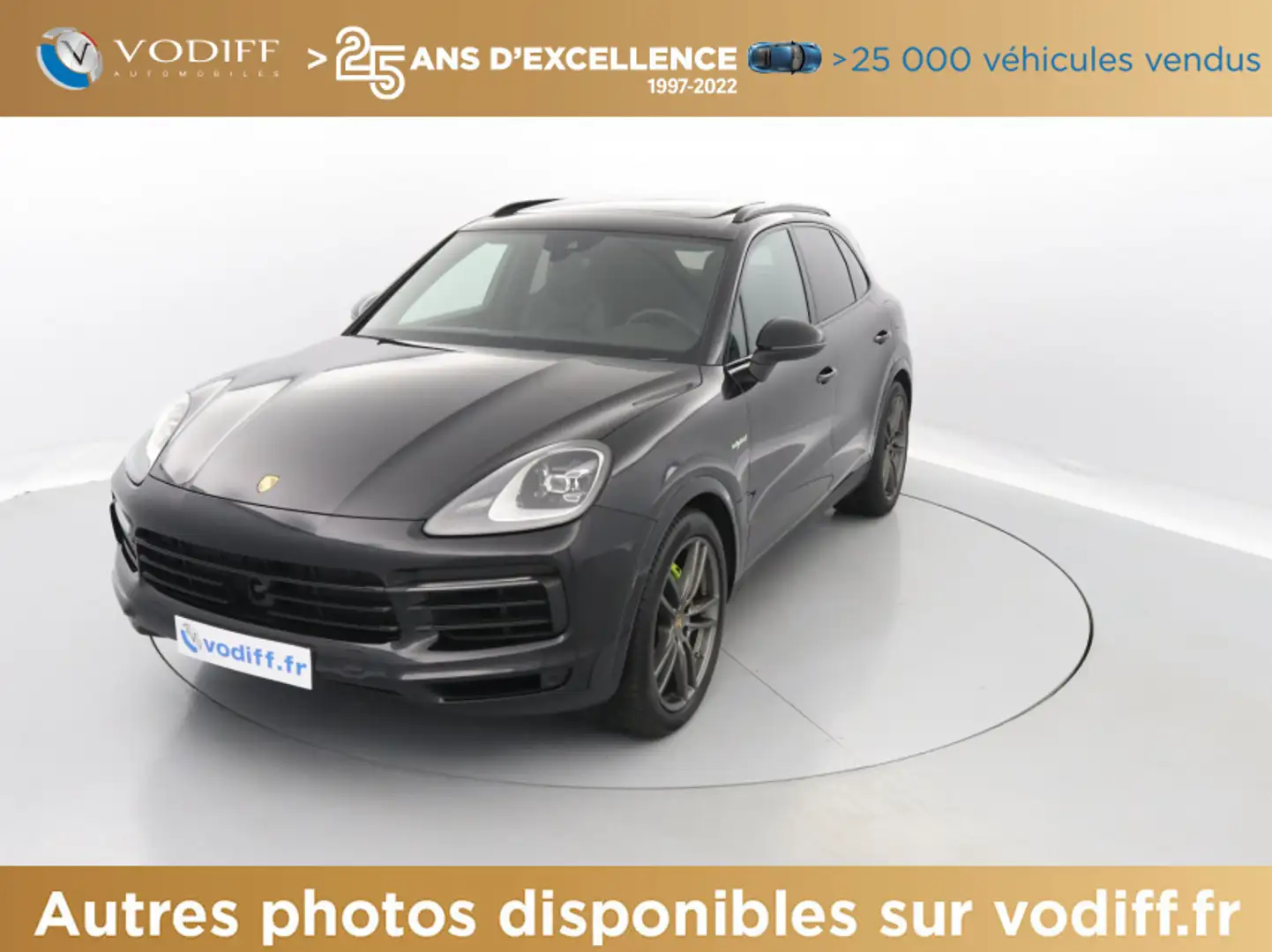 Porsche Cayenne E-HYBRID 462 CV Schwarz - 1