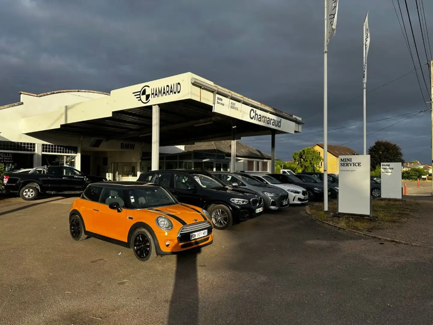 MINI One Cooper D 116ch Pack Chili BVA Or - 1