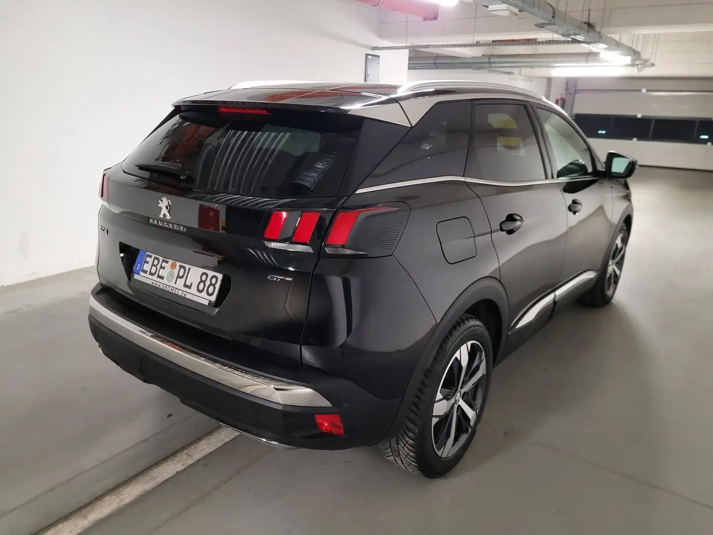 Peugeot 3008 BlueHDi 180 Stop & Start EAT8 GT Siyah - 2