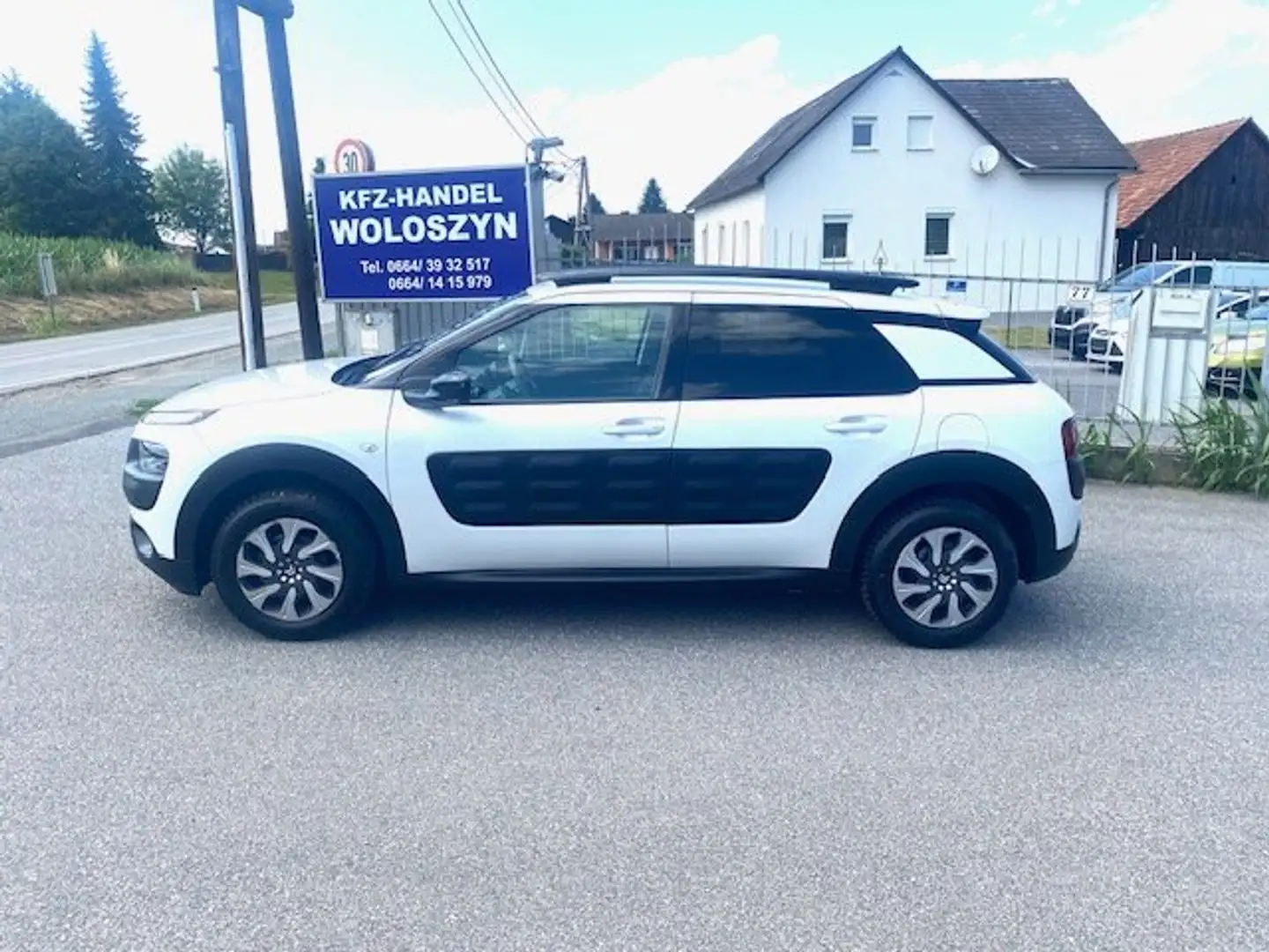 Citroen C4 Cactus 1,2 VTI82 Feel nur 54TKM AUTOMATIK KAMERA Wit - 2
