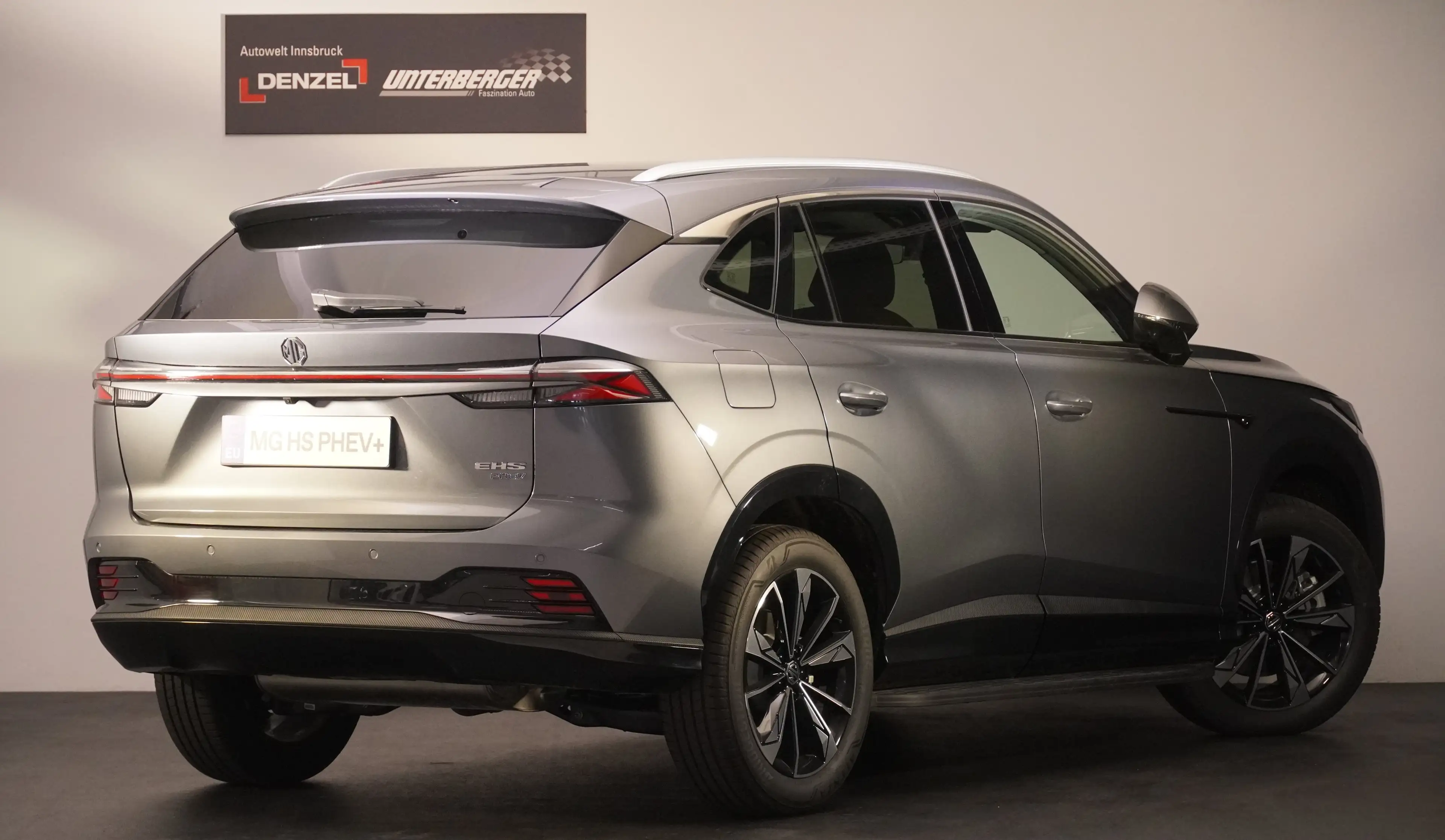 MG HS PHEV+ Luxury 25.5 GRATIS Winterreifen ab EUR34750 — photo 3