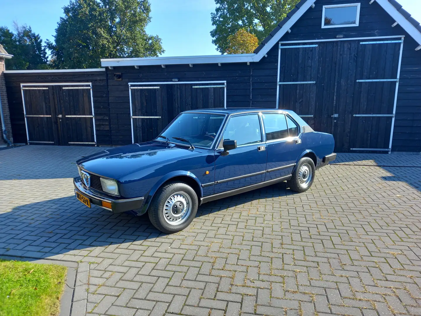 Alfa Romeo Alfetta Alfetta 2.0 Erg mooi en origineel Modrá - 2