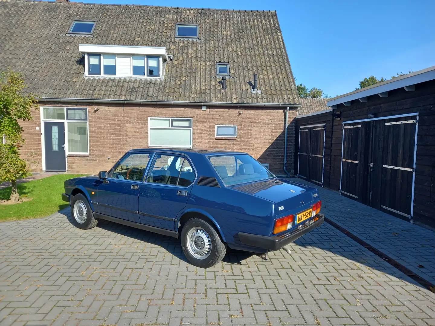 Alfa Romeo Alfetta Alfetta 2.0 Erg mooi en origineel Modrá - 1