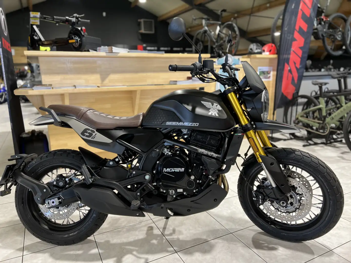 Moto Morini Seiemmezzo SCR Negru - 1