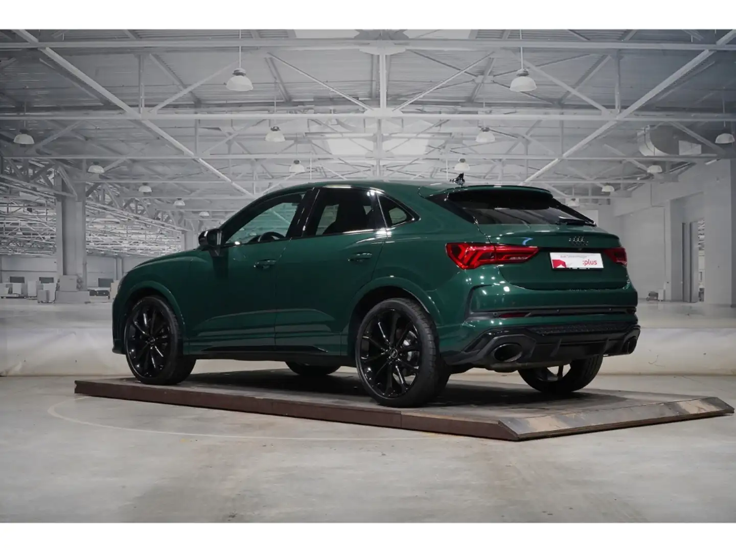 Audi RS Q3 Sportback 21 Zoll Aga 280 kmh Pano Grün - 2