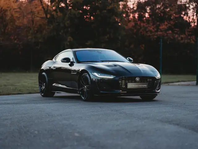 Jaguar F-Type Coupe P300 R-Dynamic/Meridian/PerfromanceS./Pano