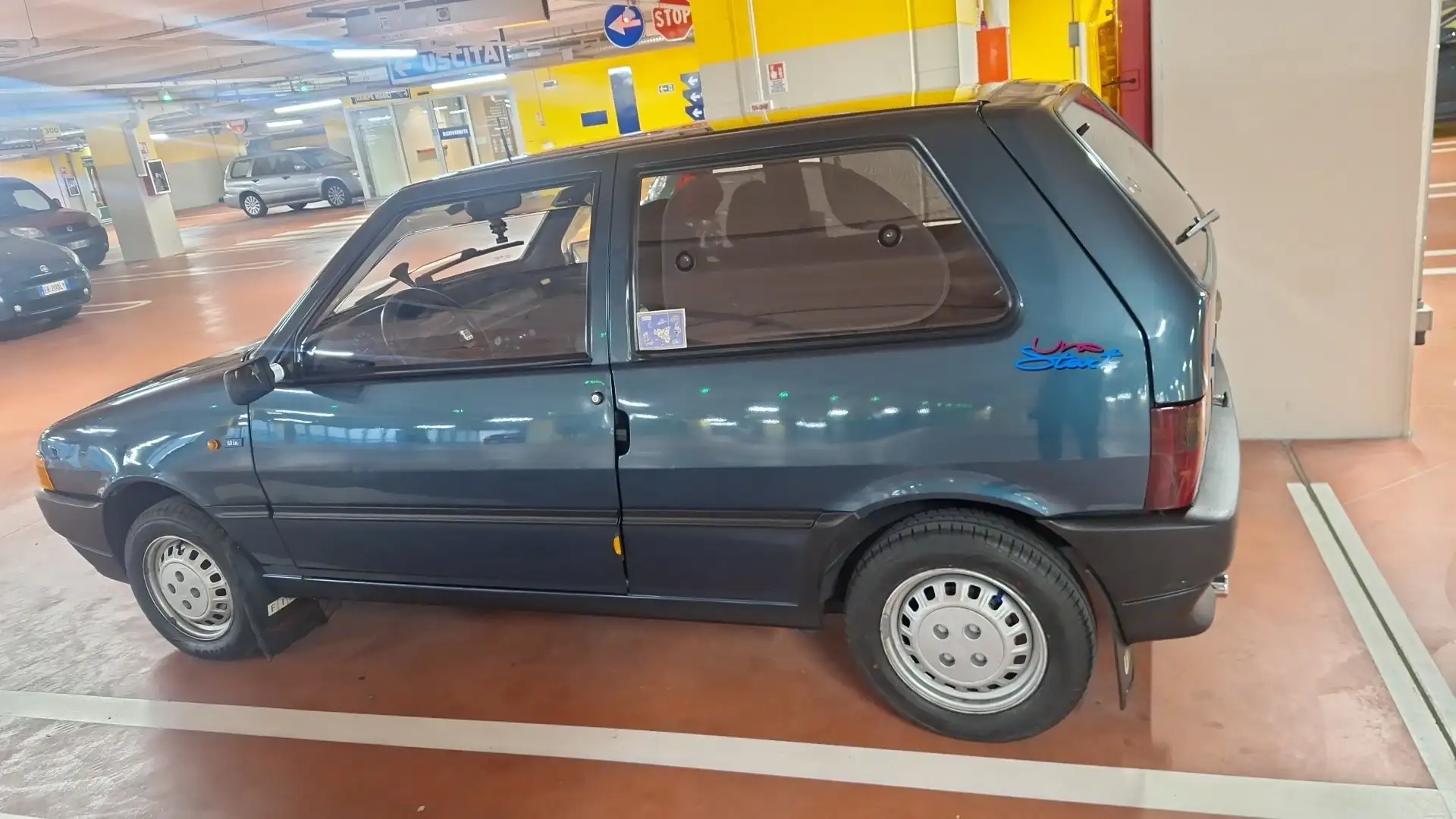 Fiat Uno 3p 1.1 CS2 - 1