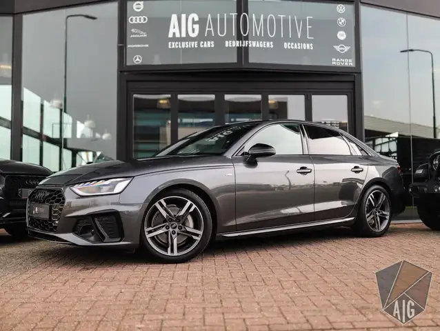 Audi A4 Limousine 40 TFSI S edition Competition | Keyless