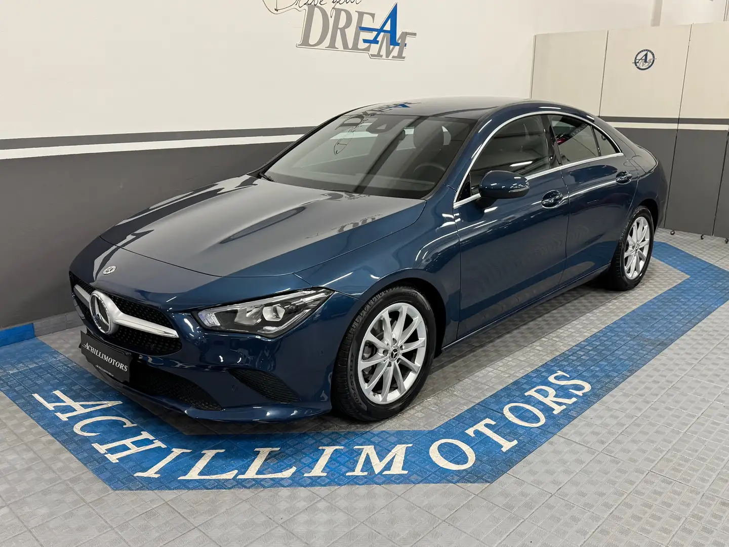 Mercedes-Benz CLA 200 CLA Coupe - C118 Coupe d Business auto Blau - 2