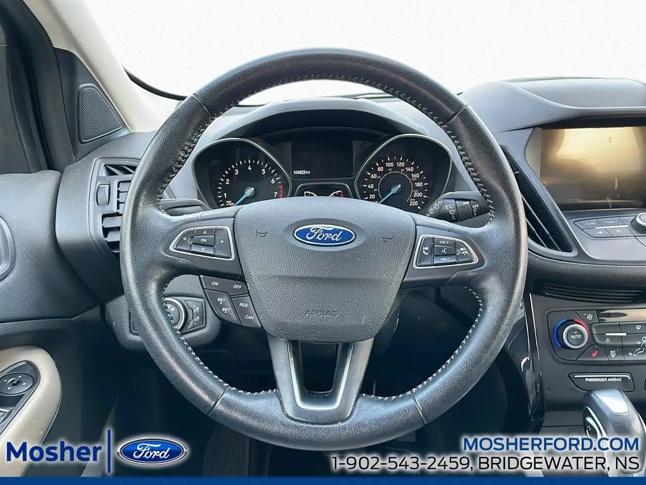 Ford Escape снимка Ford Escape