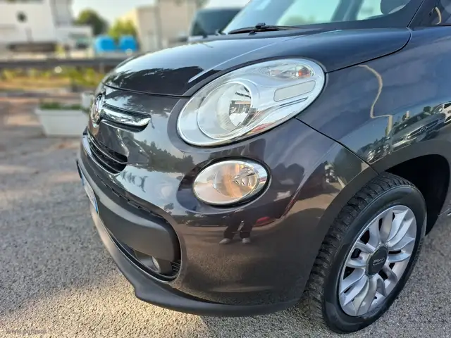 Fiat 500l view 4