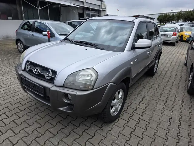 Hyundai TUCSON 2.0 CRDi GLS (4WD) AUTOMATIK