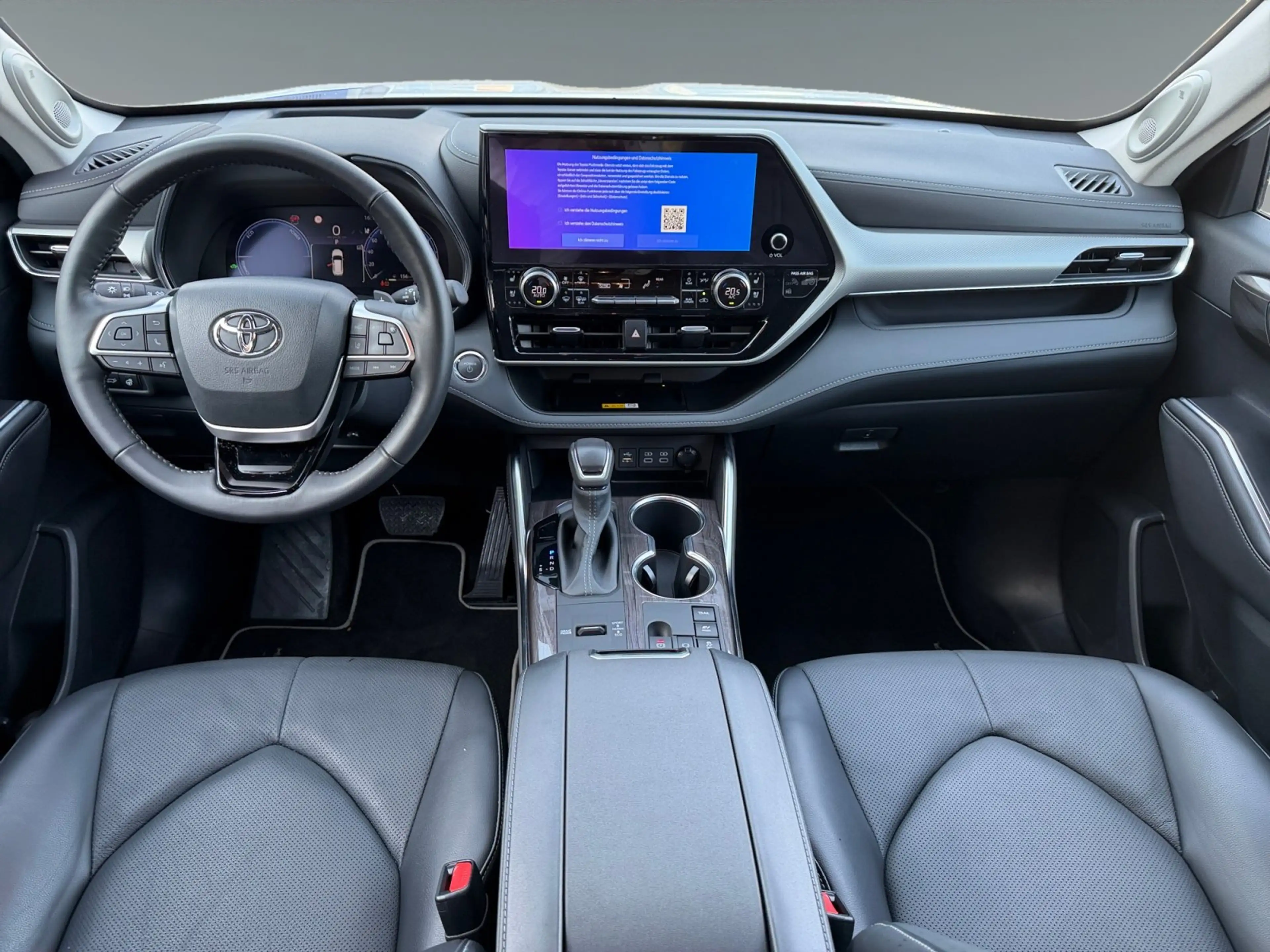 Toyota Highlander 2.5 Hybrid *HUD*NAVI*JBL*CARPLAY* — photo 11