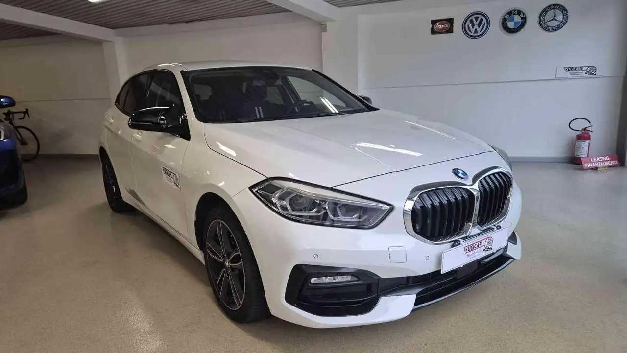BMW 118 i 5p. Sport automatica