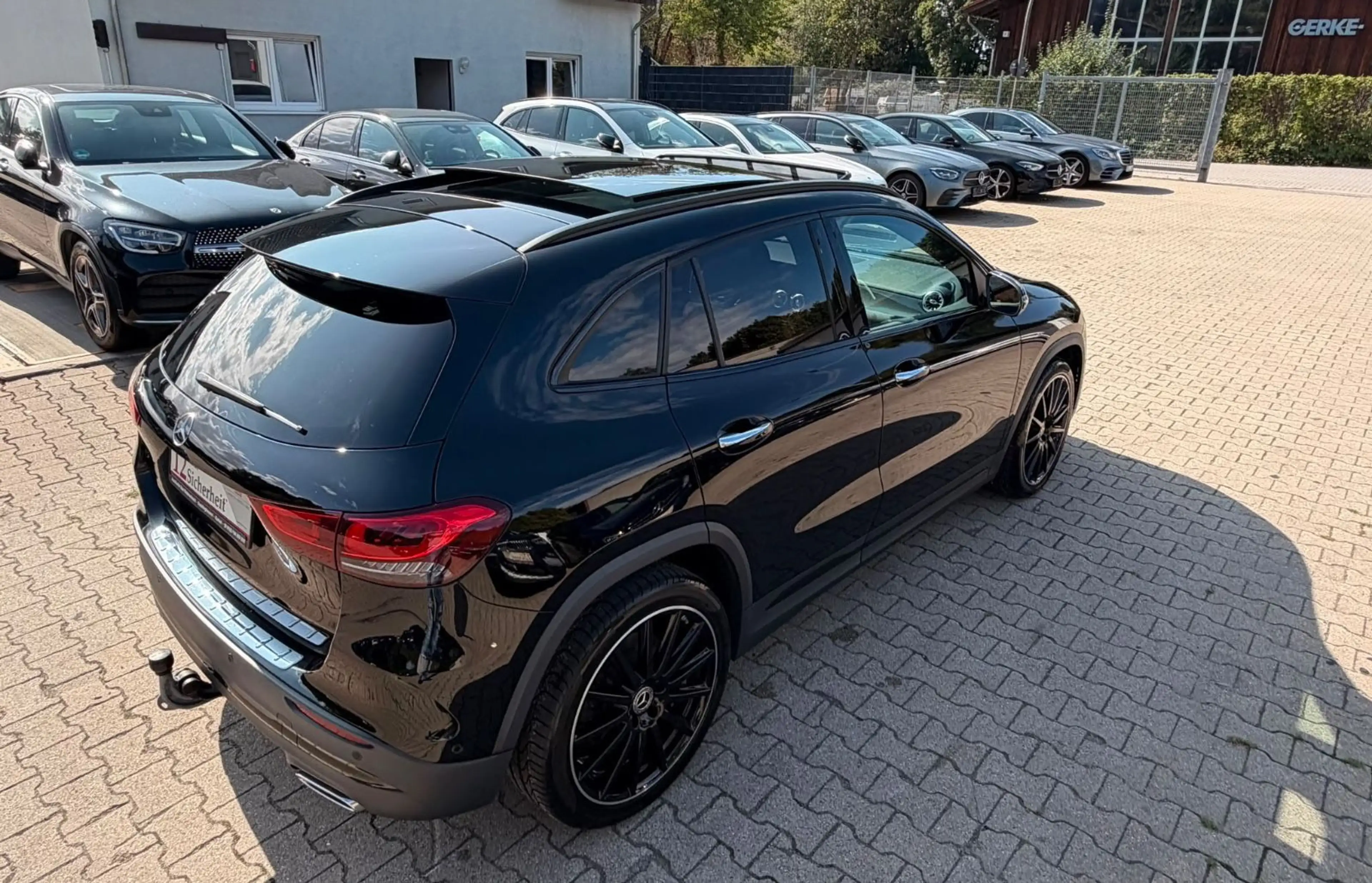 Mercedes-Benz GLA 220 GLA220d 4Matic AMG LINE-8G-DCT-PANODACH-R.CAMERA — photo 13