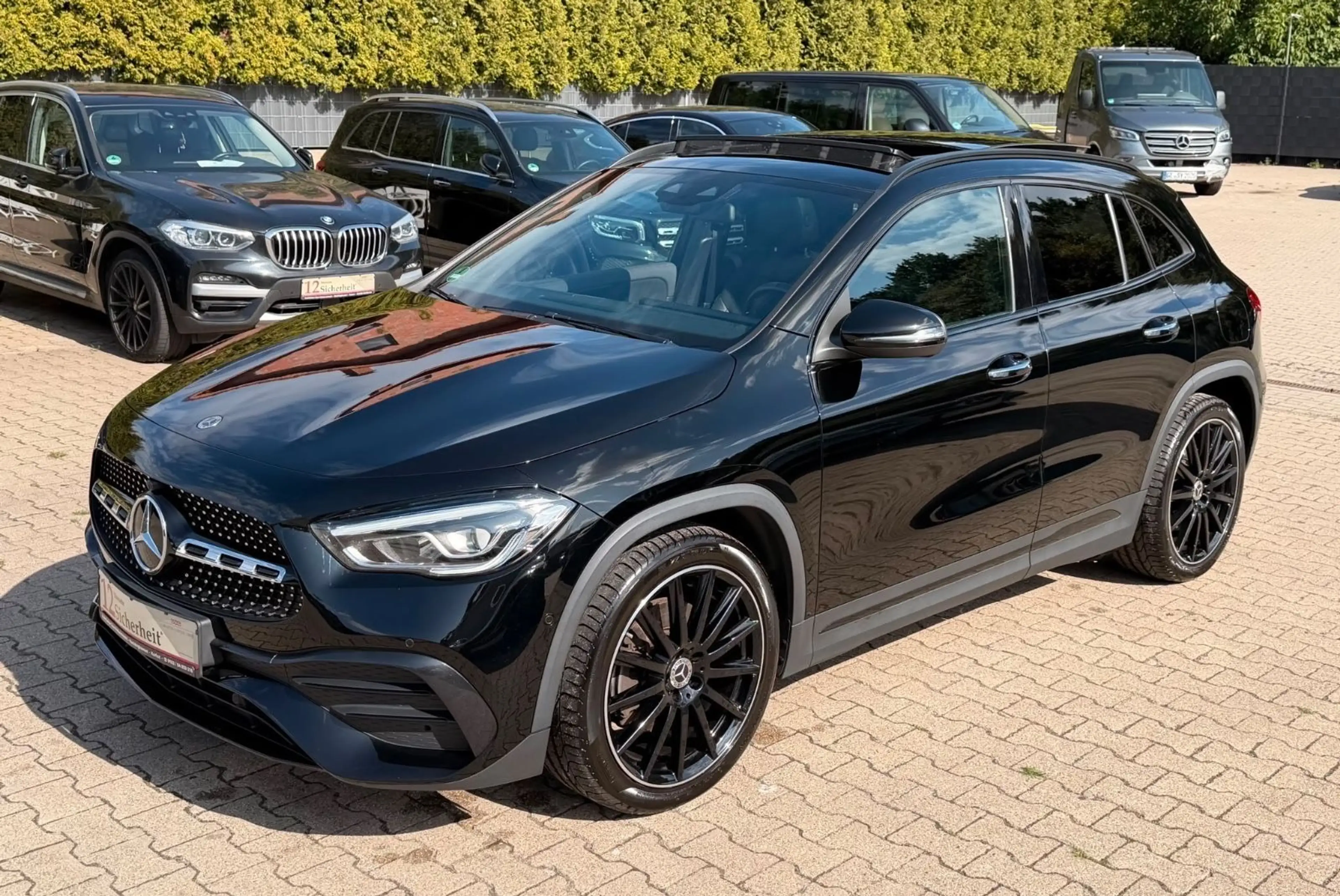Mercedes-Benz GLA 220 GLA220d 4Matic AMG LINE-8G-DCT-PANODACH-R.CAMERA — photo 5