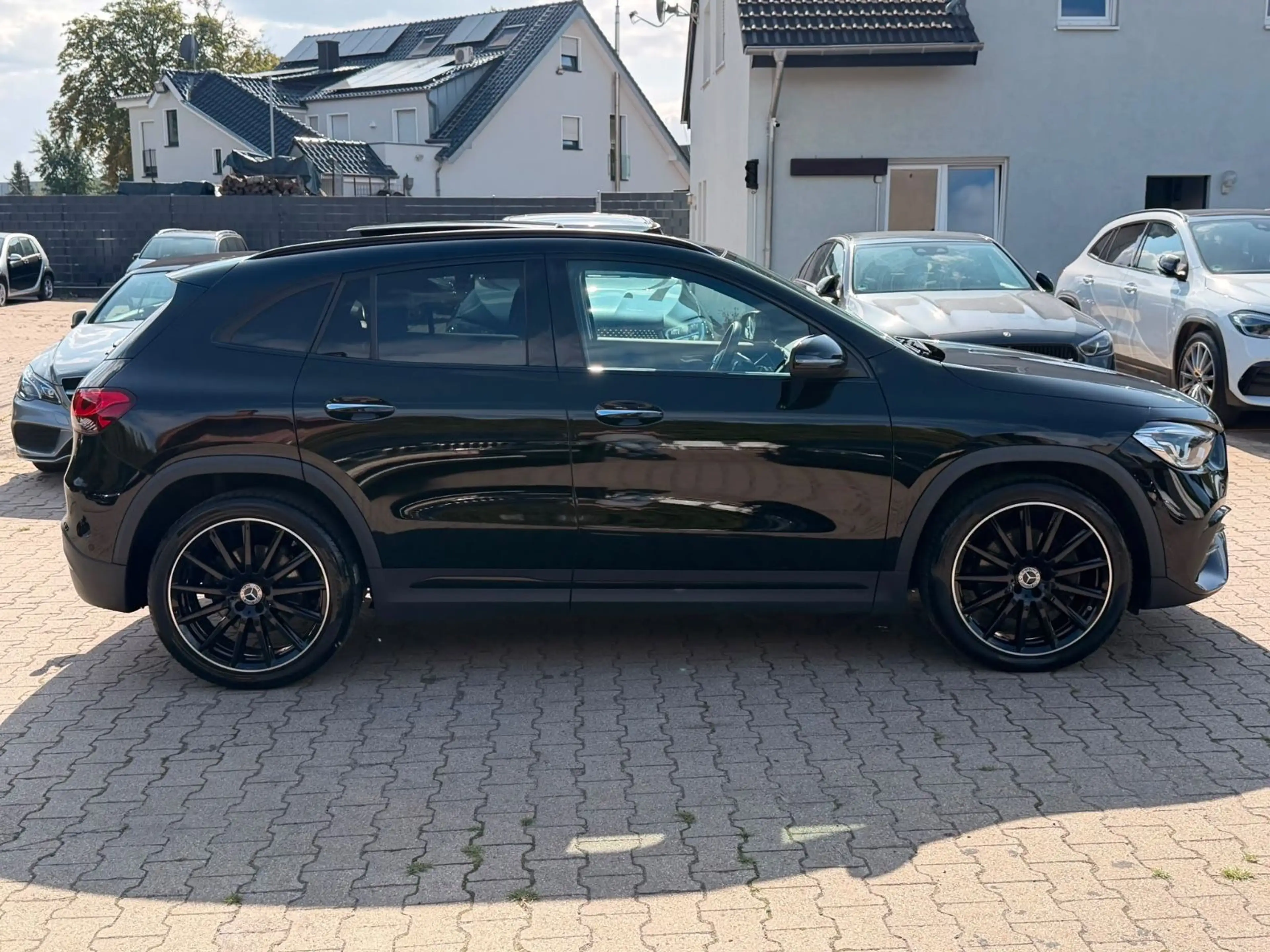 Mercedes-Benz GLA 220 GLA220d 4Matic AMG LINE-8G-DCT-PANODACH-R.CAMERA — photo 7