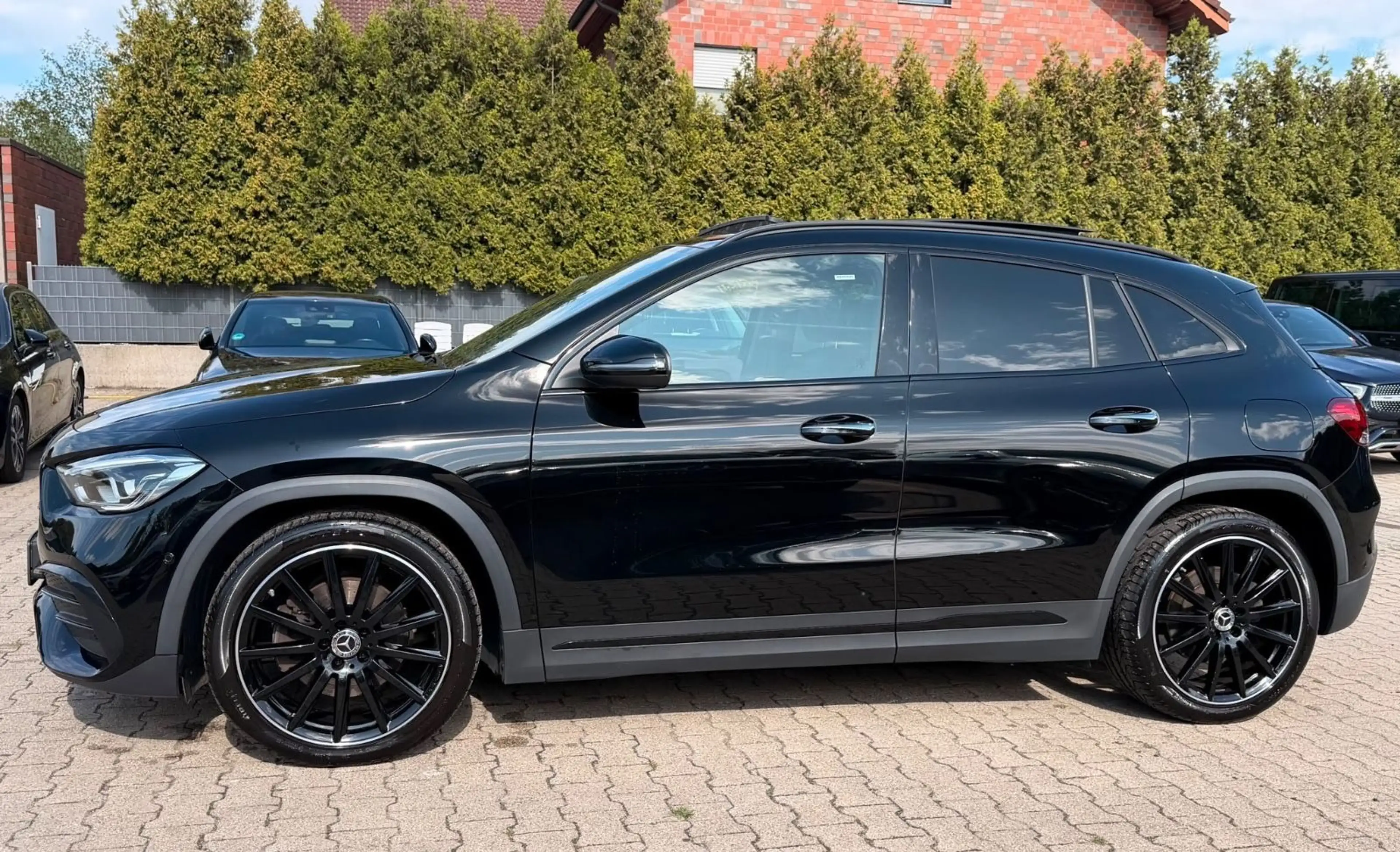 Mercedes-Benz GLA 220 GLA220d 4Matic AMG LINE-8G-DCT-PANODACH-R.CAMERA — photo 8