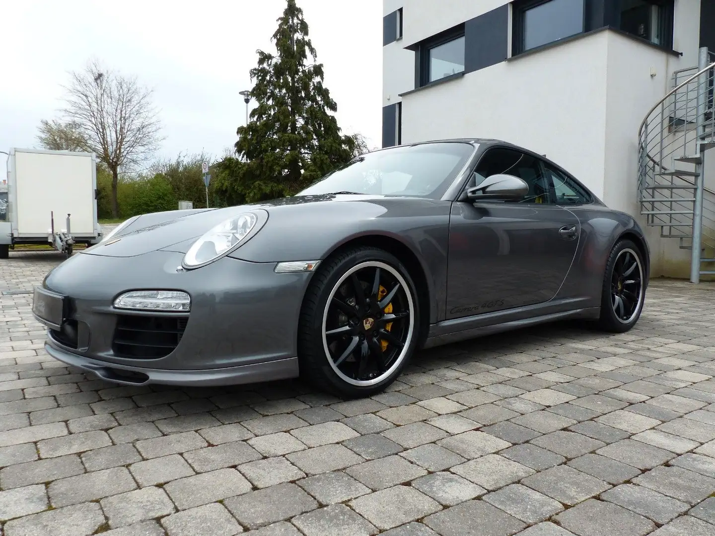 Porsche 997 911/997.2 Carrera 4 GTS Cpe. PCCB Chrono SSD Grau - 2