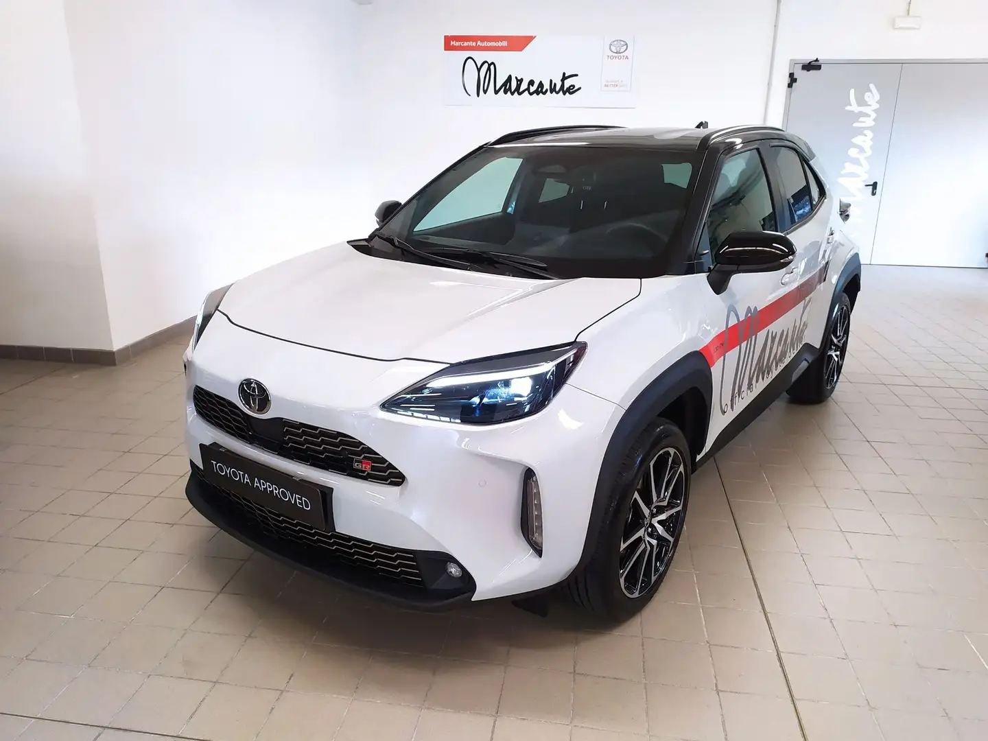 Toyota Yaris Cross 1.5 Hybrid 130 CV 5p.E-CVT GR SPORT Сірий - 1