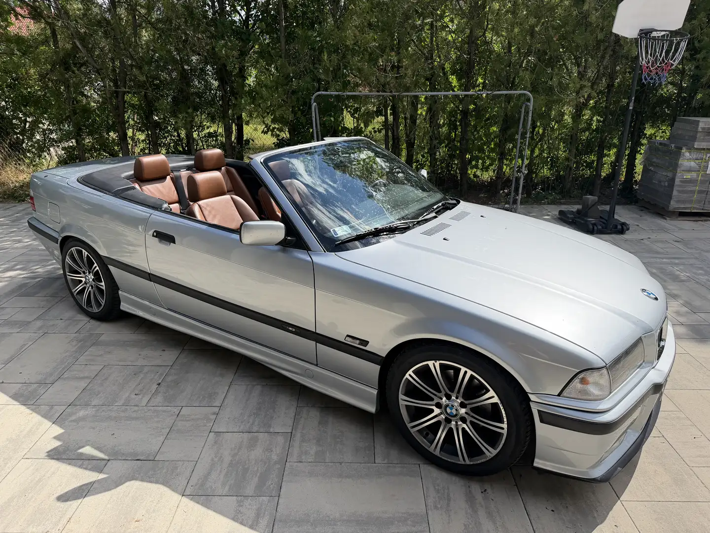 BMW 325 325i - 1