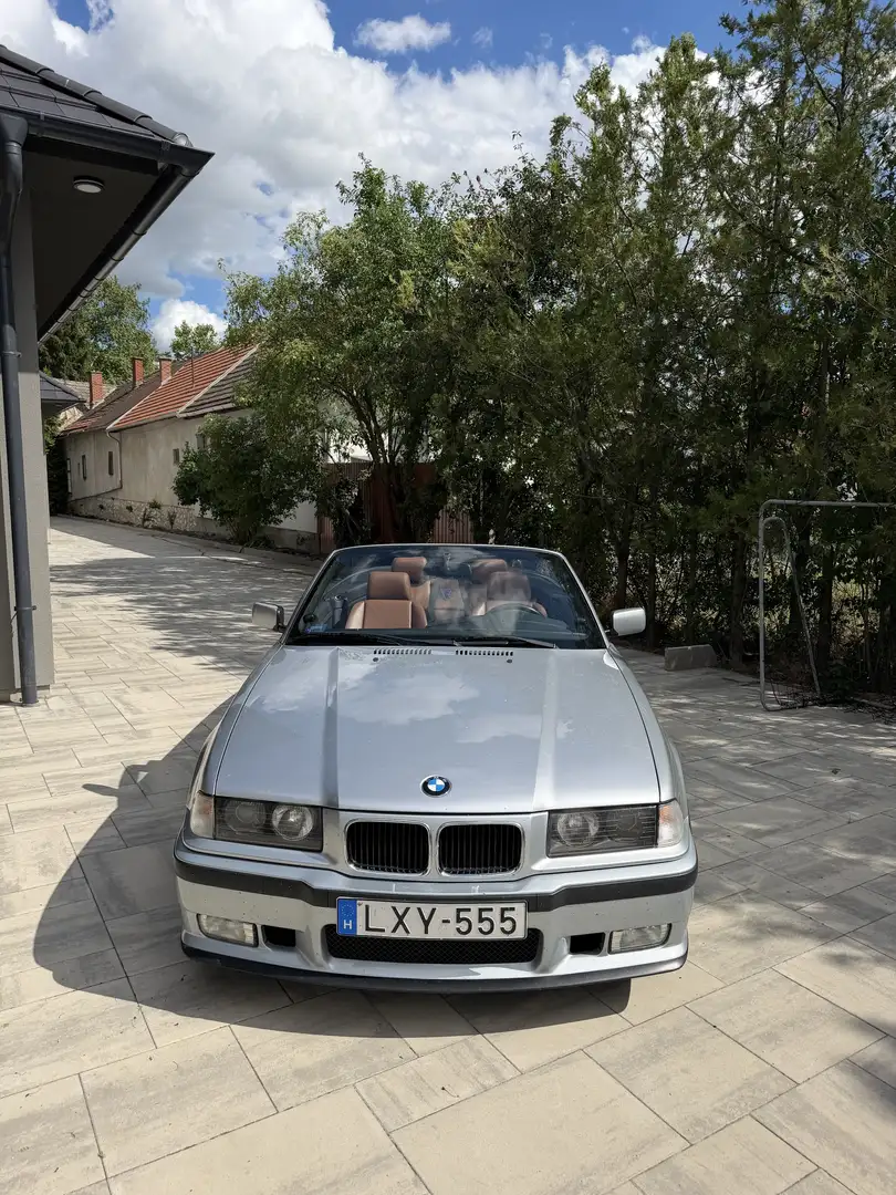BMW 325 325i - 2