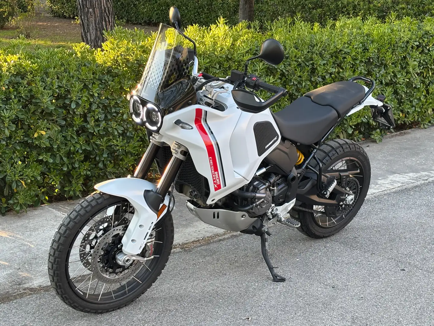 Ducati DesertX Alb - 2