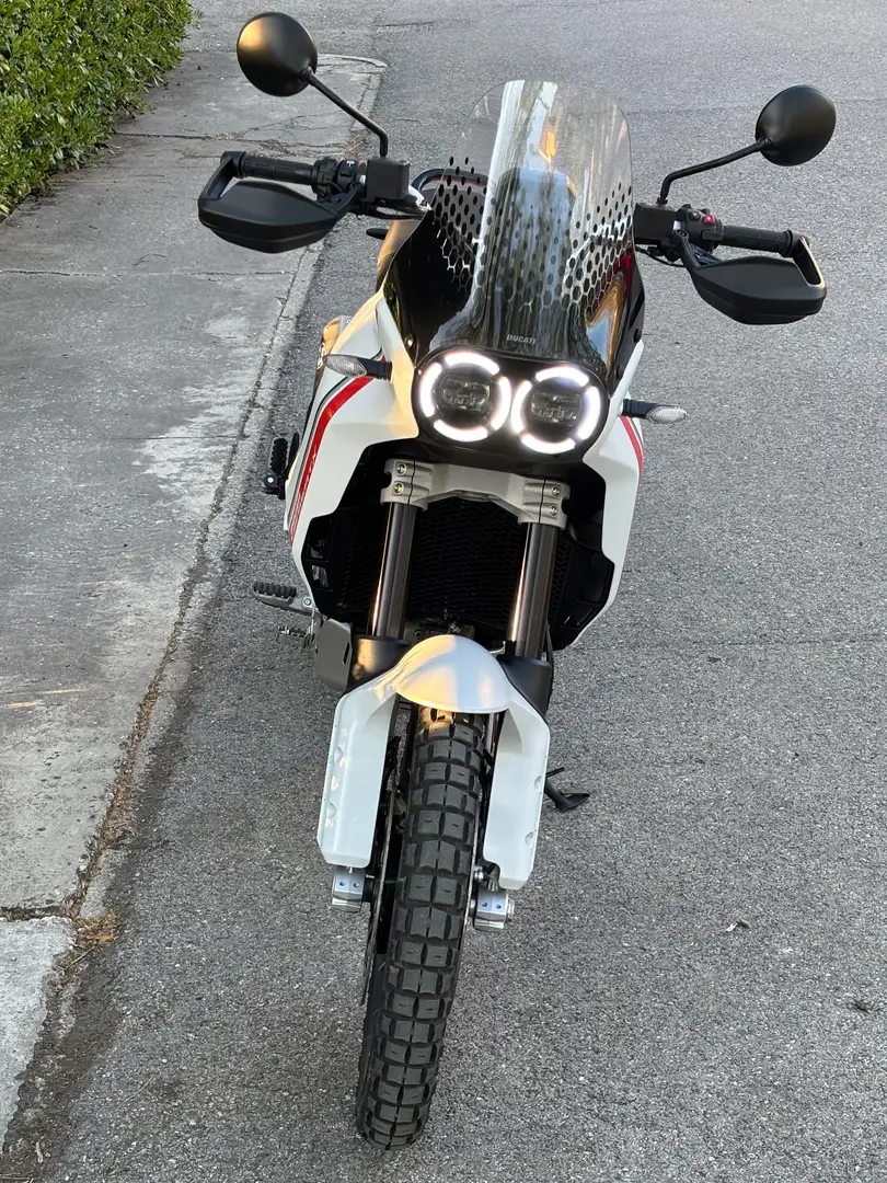 Ducati DesertX Alb - 1