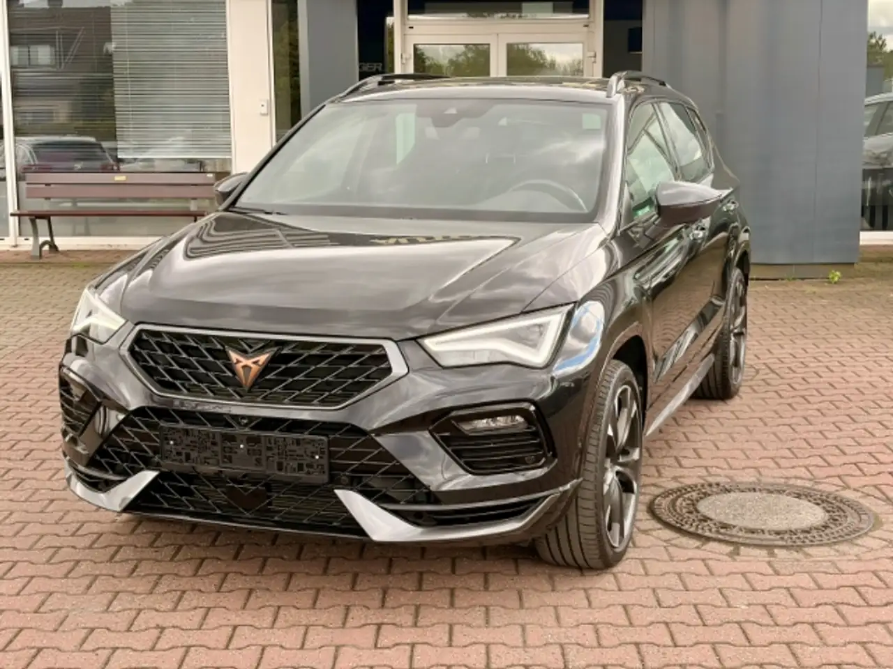 CUPRA Ateca 4Drive Navi Pano 360° DCC ACC Beats Winterpaket el